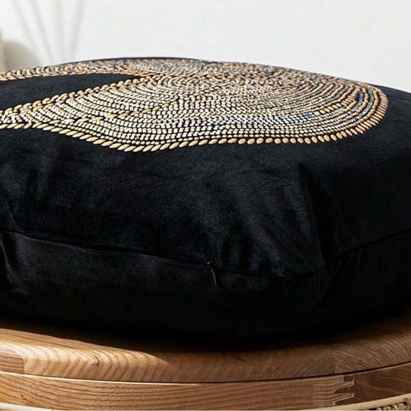 Black Horse Textured Throw Pillow Cover - Picture 3 of 6